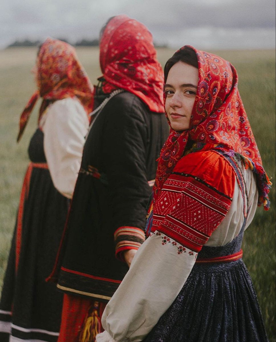 Women in Slavic costumes in Nicosia